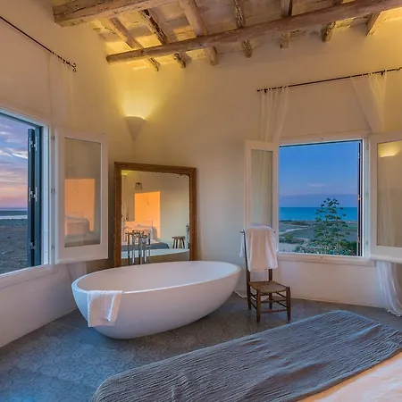 住宿加早餐酒店 Dimora Cala Del Pozzo 法维尼亚纳